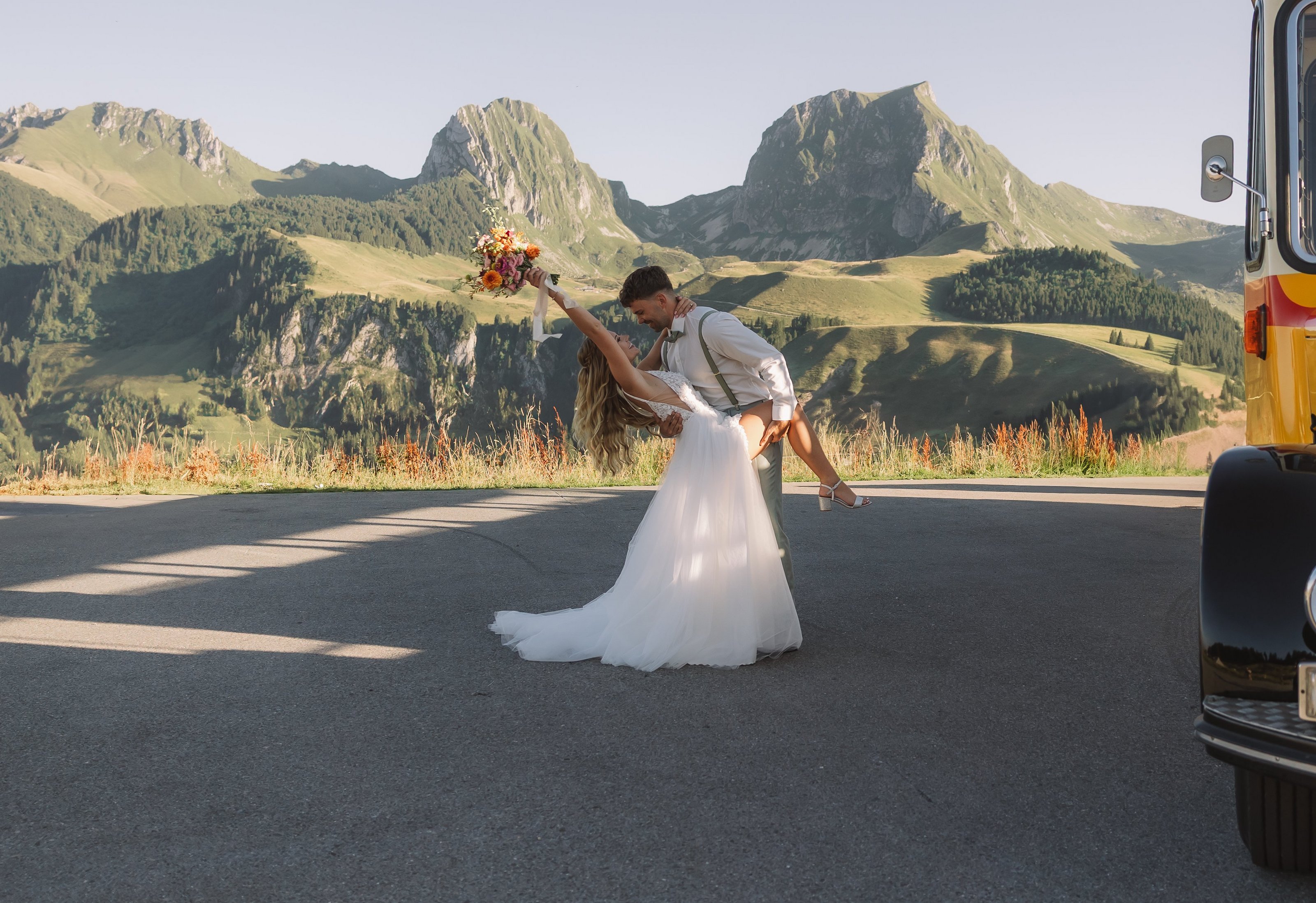 Willkomme bi Hostettler Festmode